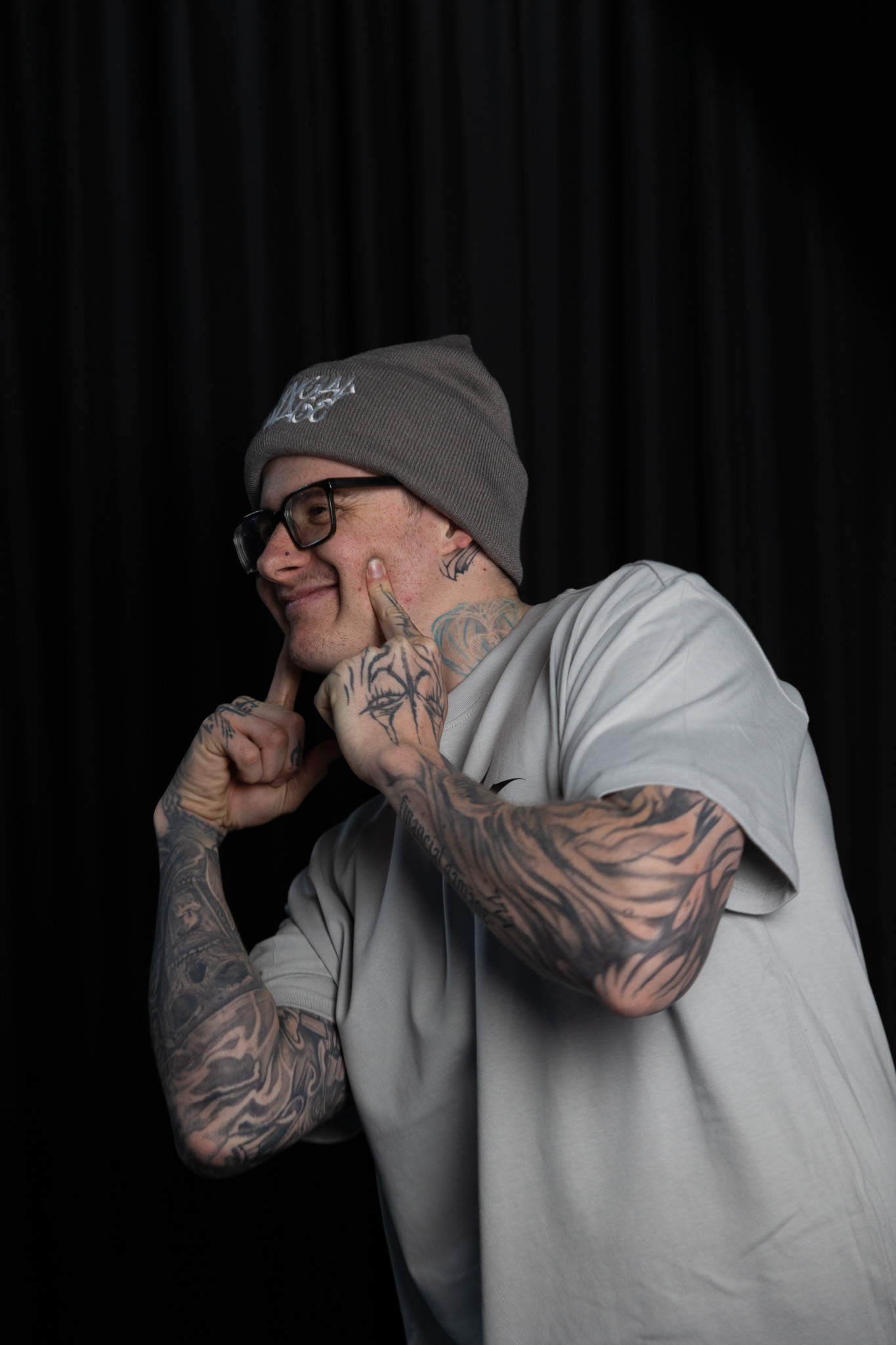 Financial Damage Shirt | light grey oversize - Image 6